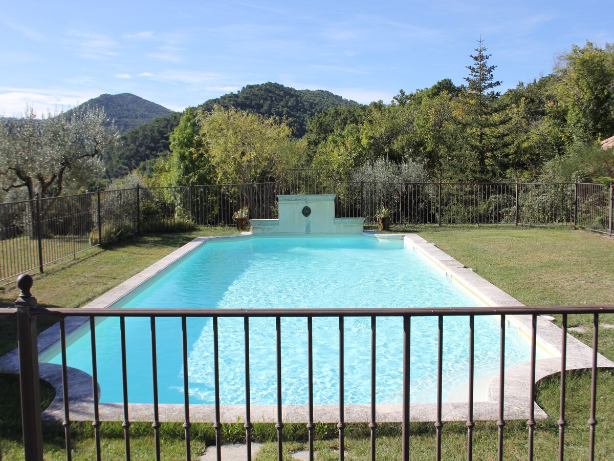 Ruim landhuis Grande Maison in Vaison-la-Romaine voor 12 personen in Vaison-la-Romaine