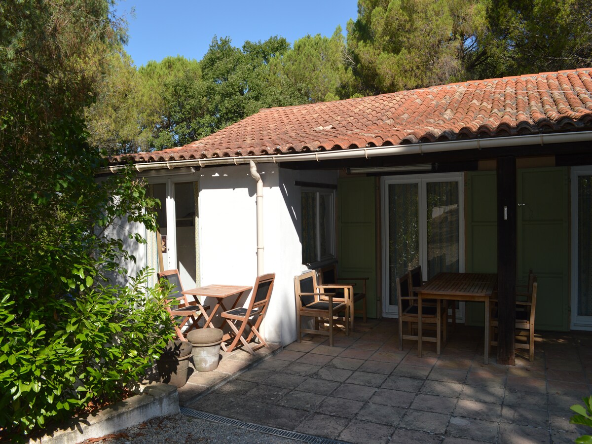 Privézwembad en rust in vakantiehuis Lacerta in Fayence in Fayence