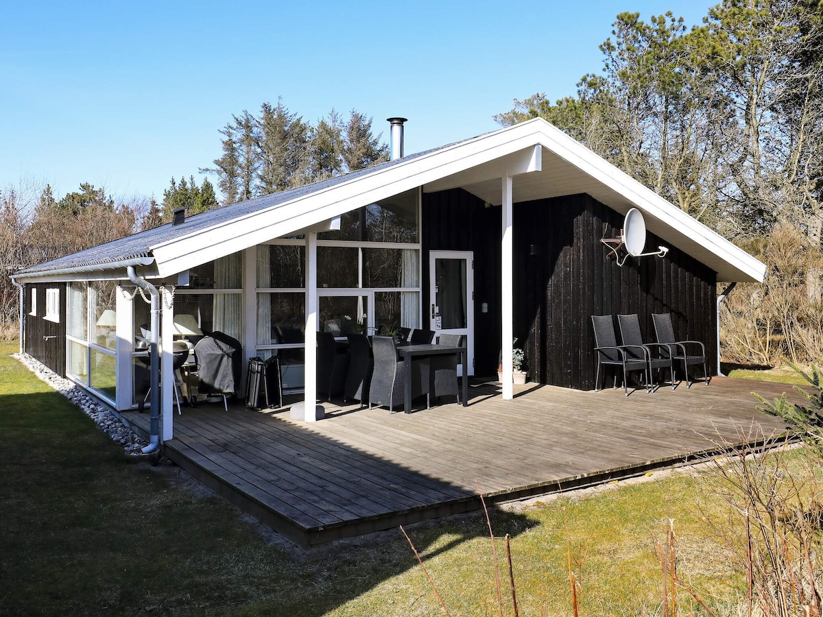 Licht vakantiehuis in Blokhus grenzend aan natuurgebied in Blokhus