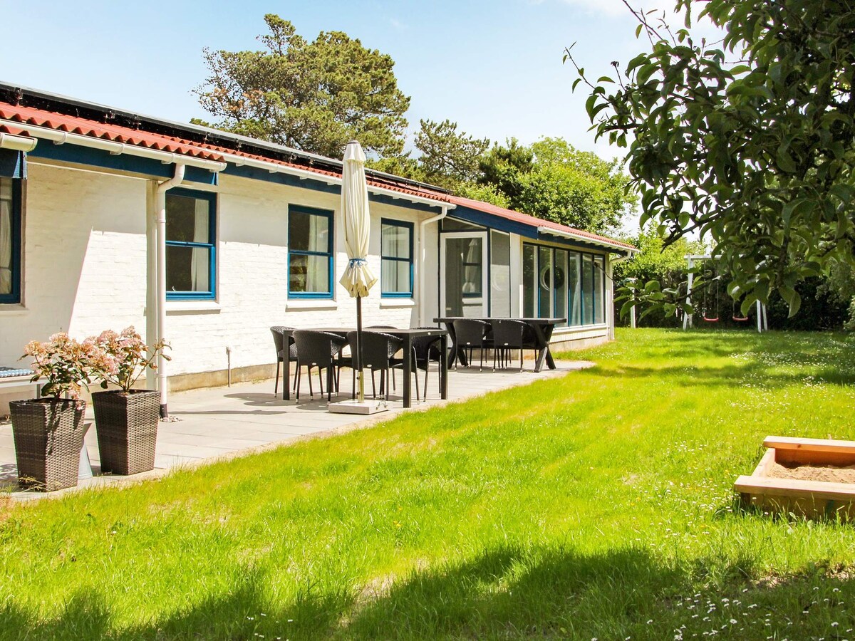 Op 300 m van zee: ruim vakantiehuis in Fjerritslev voor 8 personen in Fjerritslev