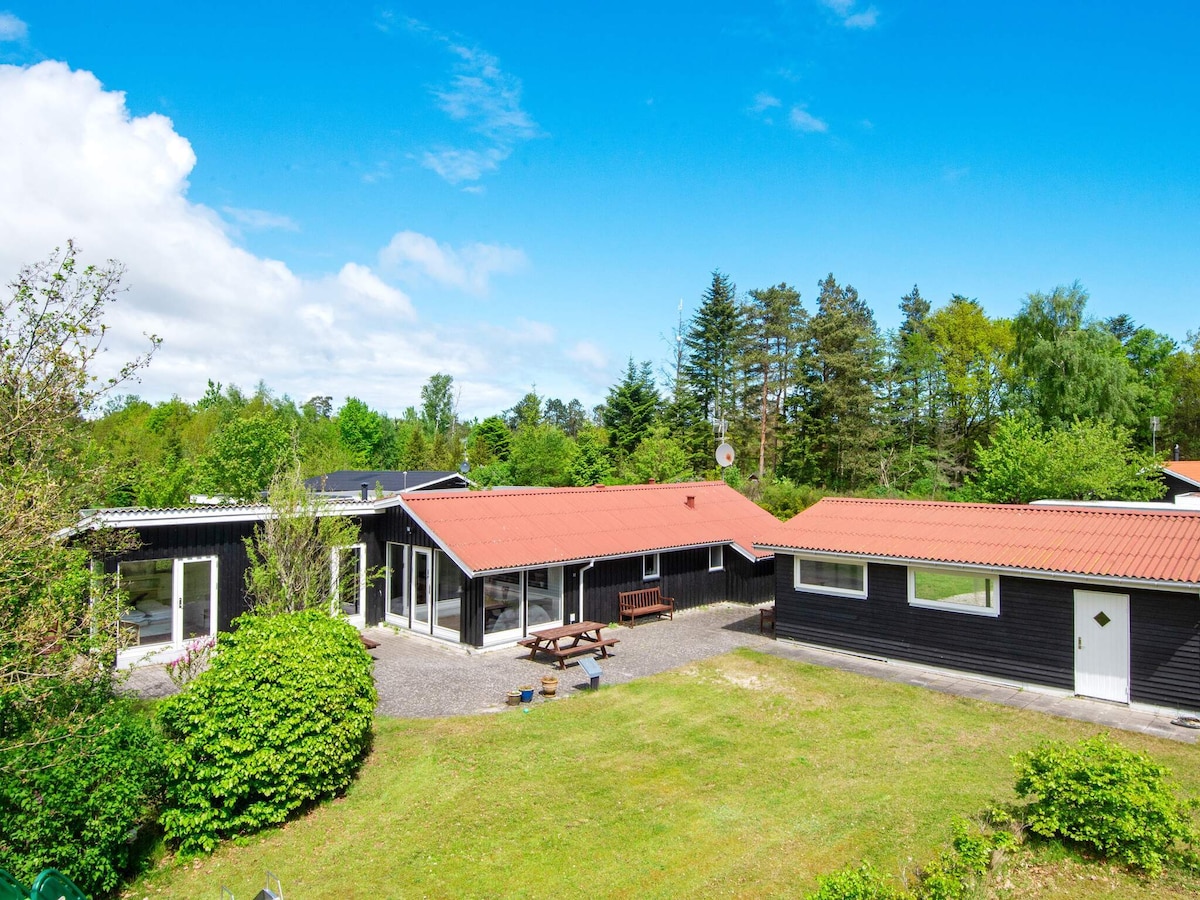 8-persoons vakantiehuis aan zee in Ørsted in Ørsted