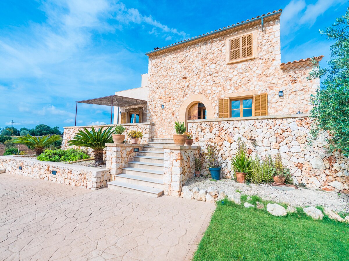 6-persoons villa met privézwembad in Manacor in Manacor