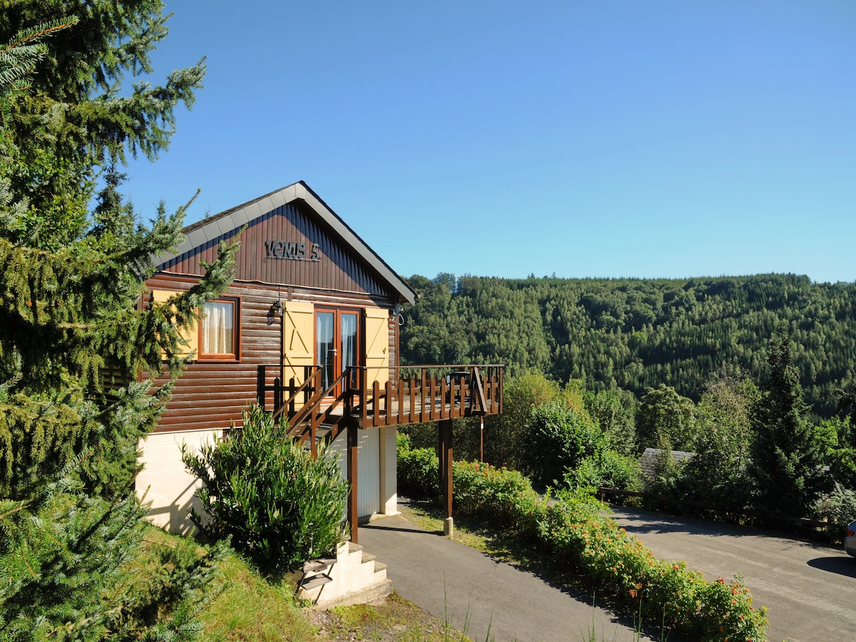 Ruim vakantiehuis voor 8 personen in La Roche met sauna in La Roche