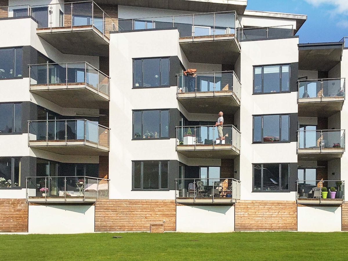 6-persoons modern appartement met fjordzicht in centrum Farsund in Farsund