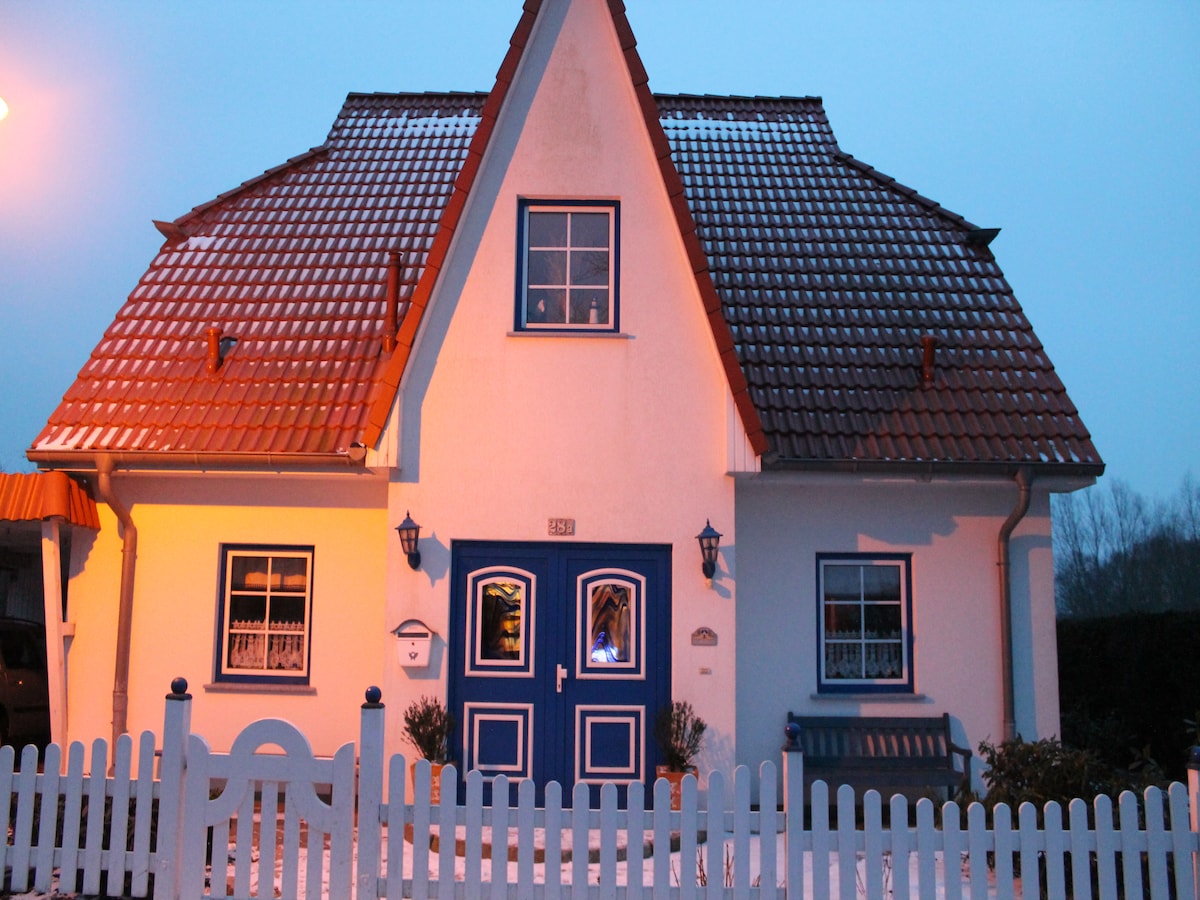 Op 800 m van zee: Gezellig appartement Störtebeker in Boltenhagen in Boltenhagen