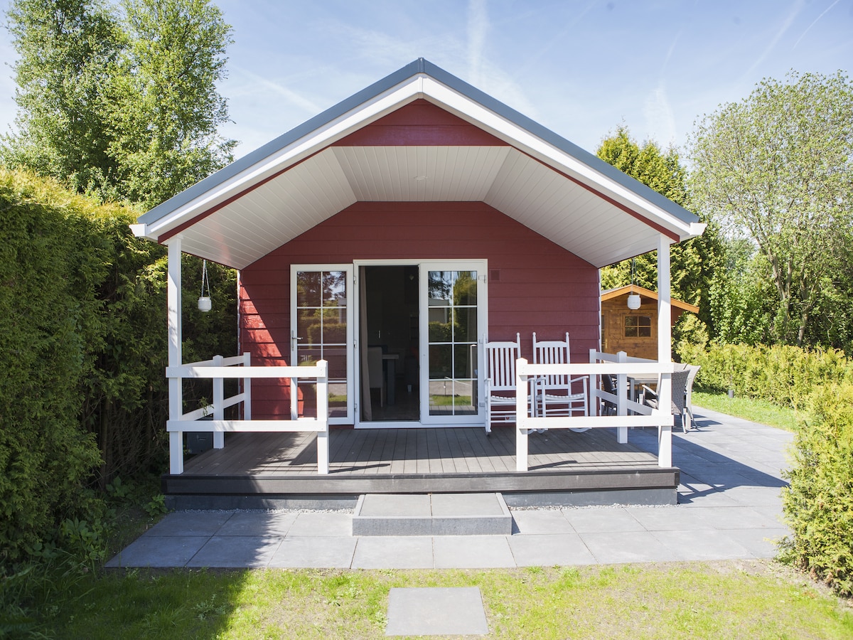 Charmant chalet voor 6 personen met privésauna in Voorthuizen in Voorthuizen