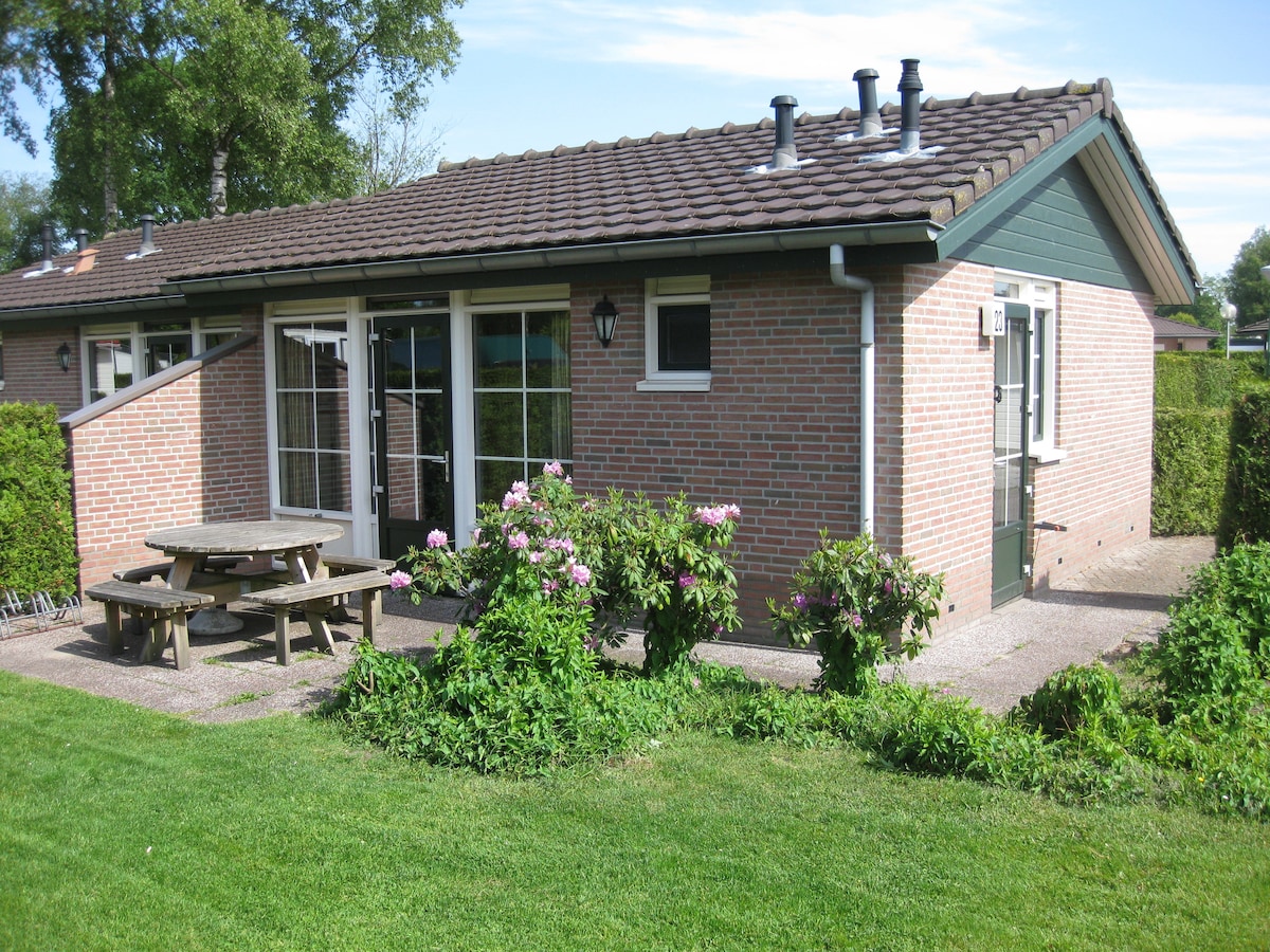 Gezellige bungalow voor 4 personen in Voorthuizen in Voorthuizen