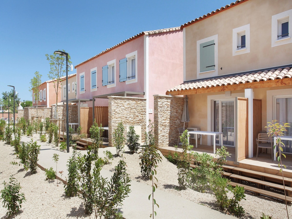 Modern appartement in Aïgues Mortes voor 6 personen in Aigues Mortes
