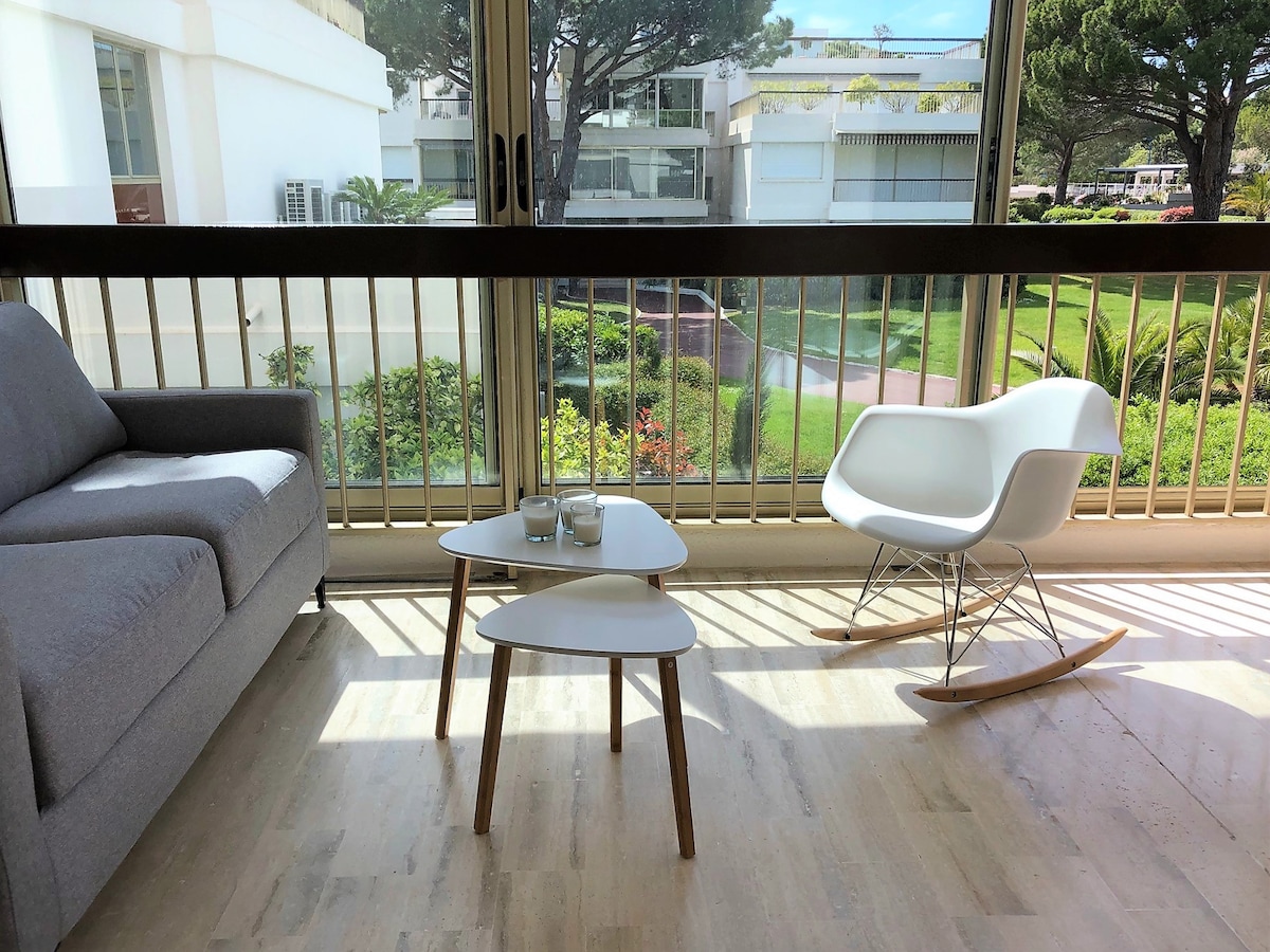 6-persoons appartement aan het strand in Mandelieu-la-Napoule in Mandelieu-la-Napoule