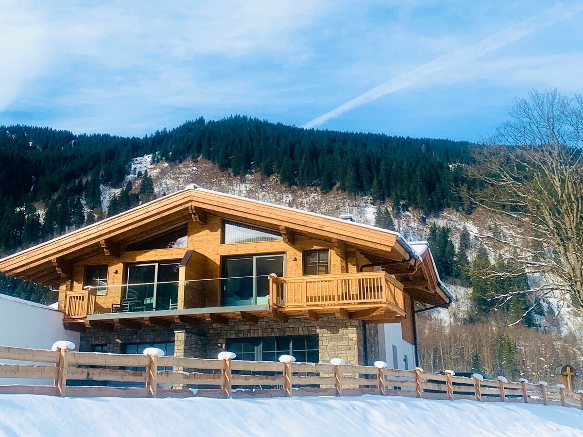 Centraal gelegen luxe chalet in Krimml voor 10 personen in Krimml