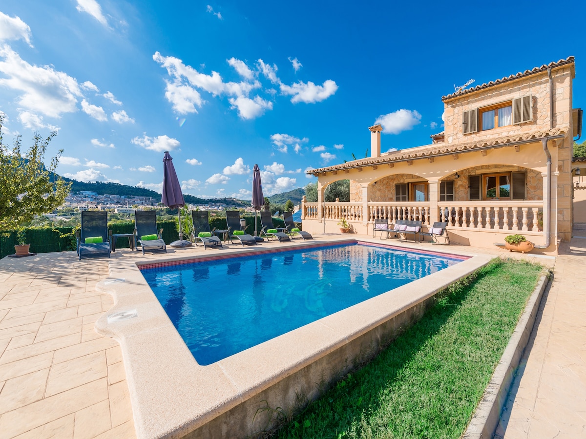 Villa Solluna in Son Servera met privézwembad en 4 slaapkamers in Son Servera