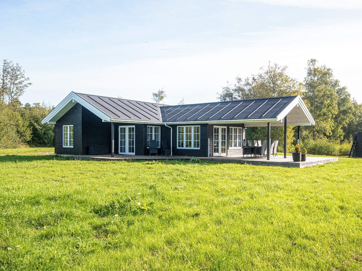 Op 400 m van zee: modern vakantiehuis op Læsø voor 8 personen in Læsø