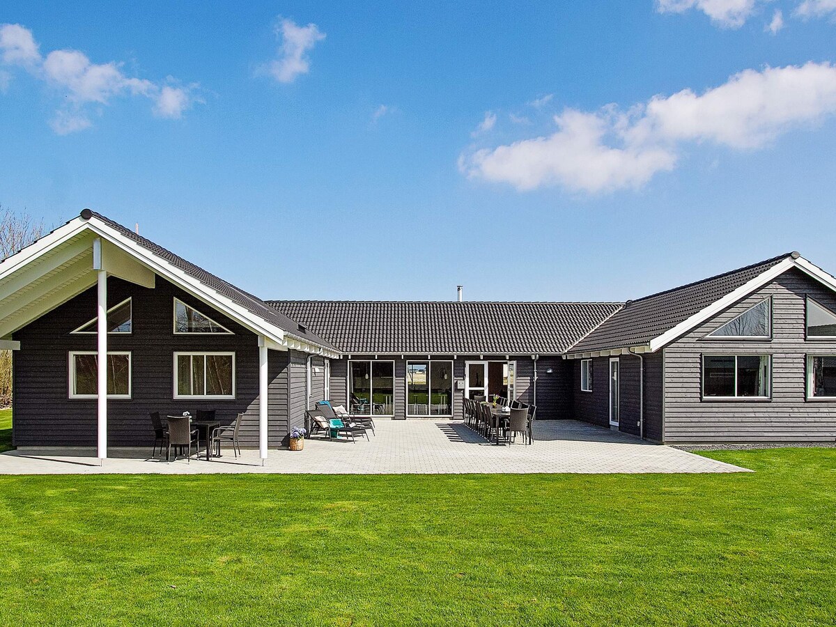 Op 950 m van zee: ruim vakantiehuis in Kappeln voor 24 personen (3)