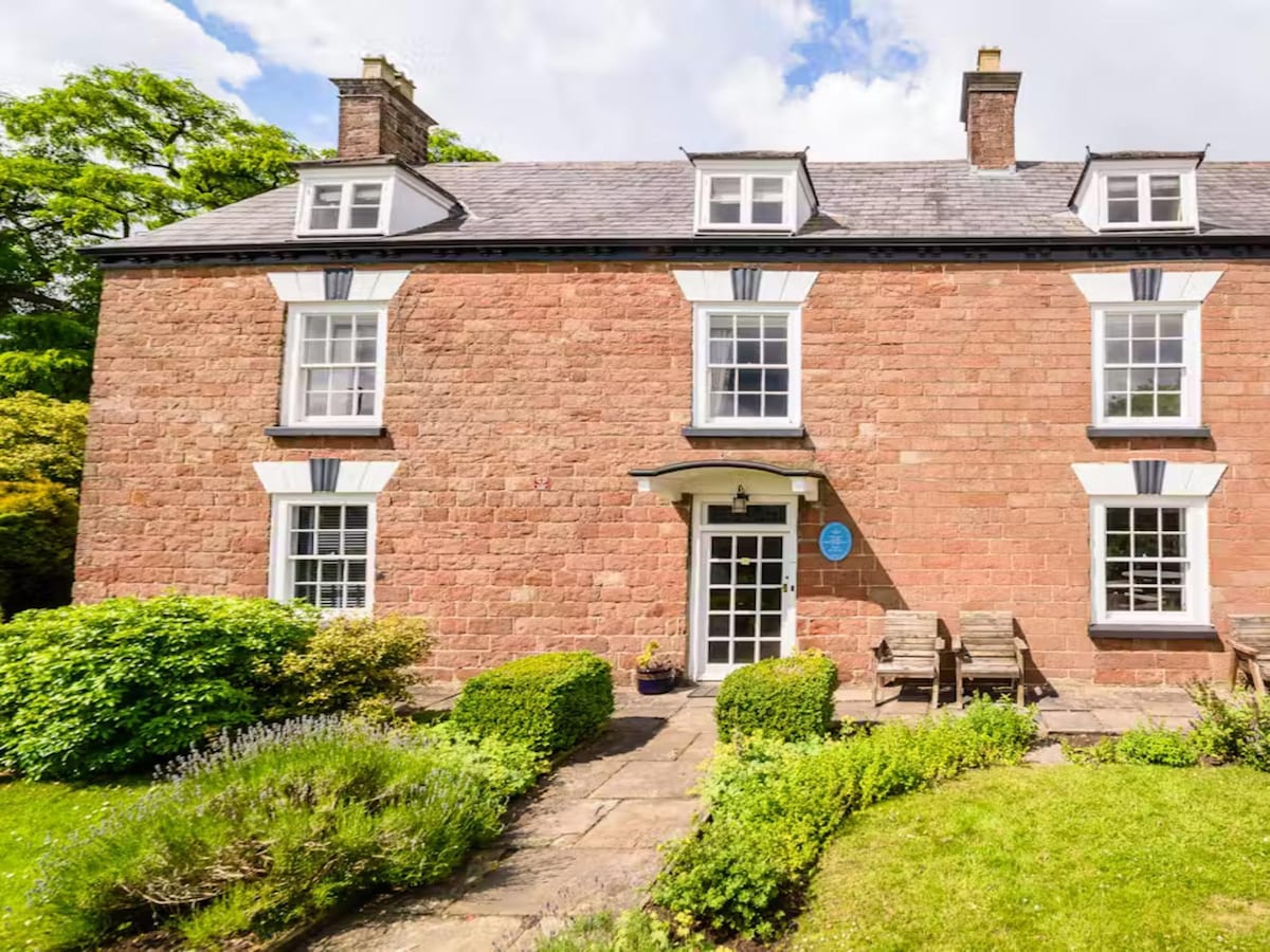 Ruim groepsverblijf Forest House in Coleford voor 24 personen