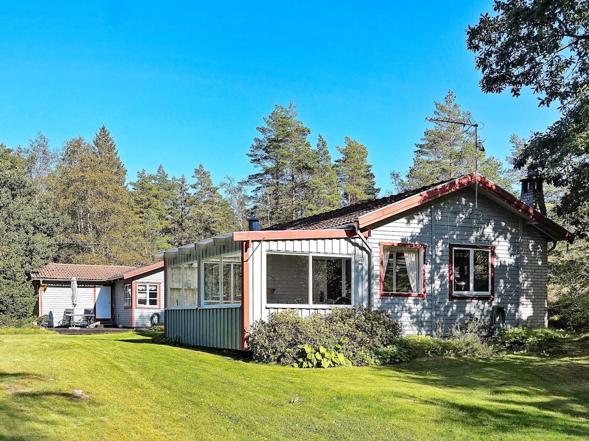 8-persoons vakantiehuis in Henån op 600 meter van het meer in HENÅN
