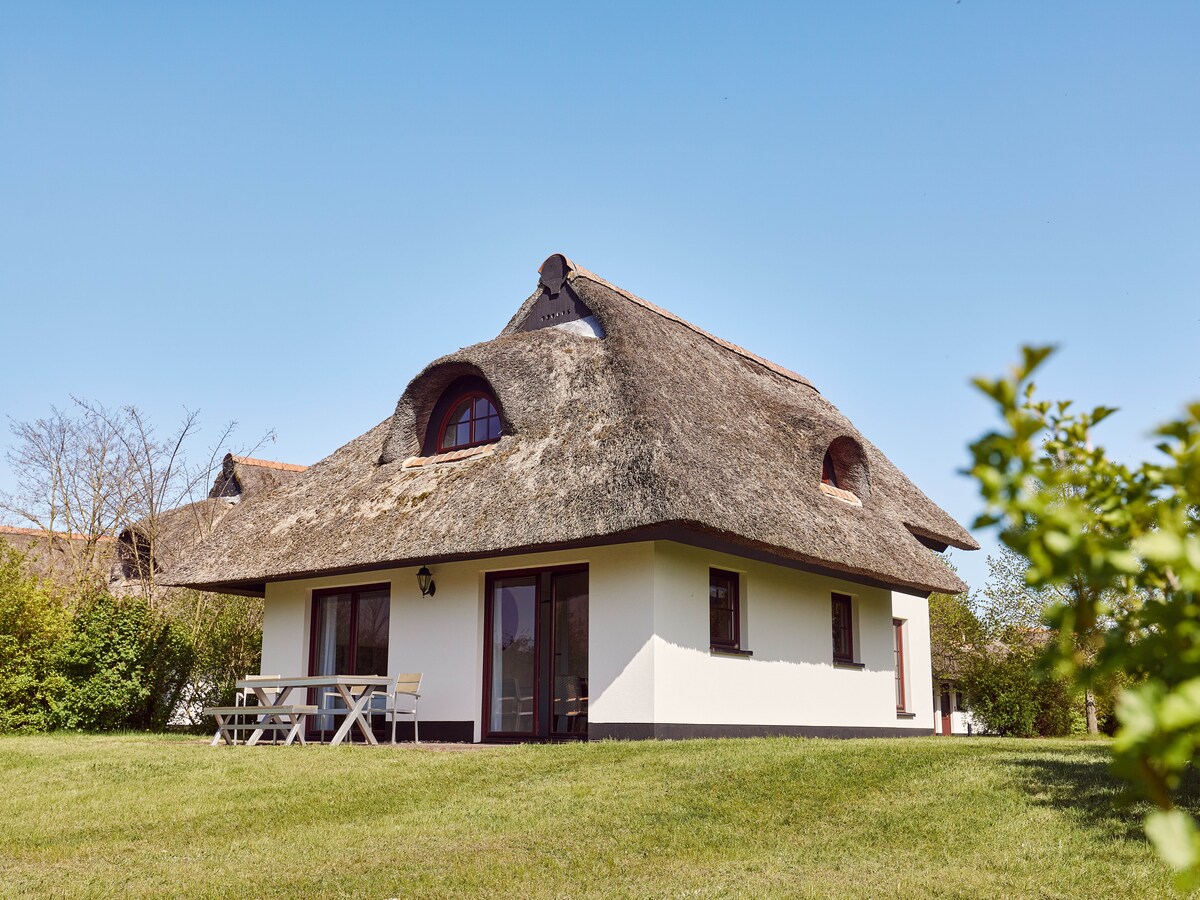 Wellness vakantiehuis in Linstow voor 6 personen nabij het meer in Linstow