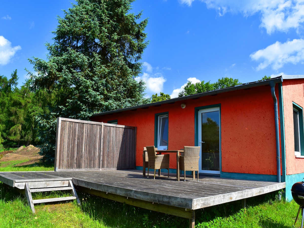 Rustgevend vakantiehuis voor 4 personen in Lohmen aan de Gardersee in Lohmen