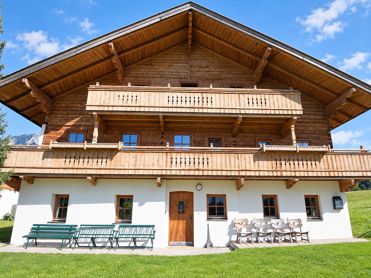 Ruim vakantiehuis voor 12 personen in Söll bij de Wilder Kaiser in Söll