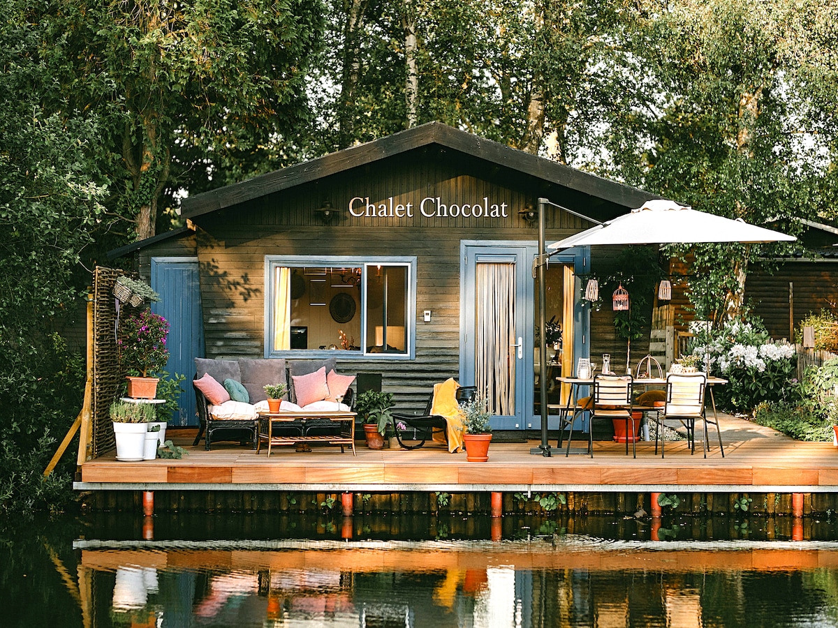 Romantisch chalet aan het water in Geel voor 2 personen
