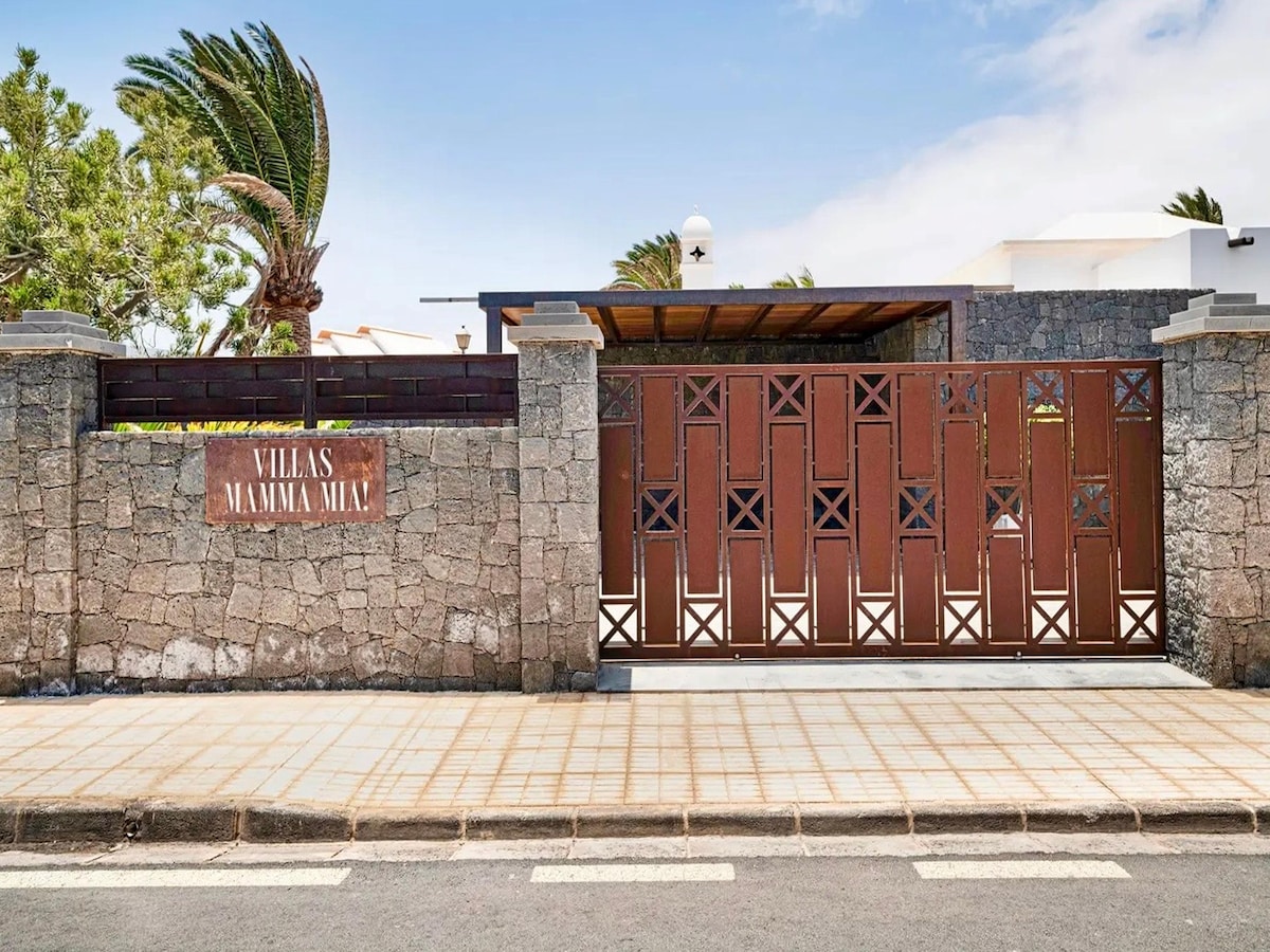 6-persoons vakantiehuis met privézwembad in Playa Blanca in Playa Blanca