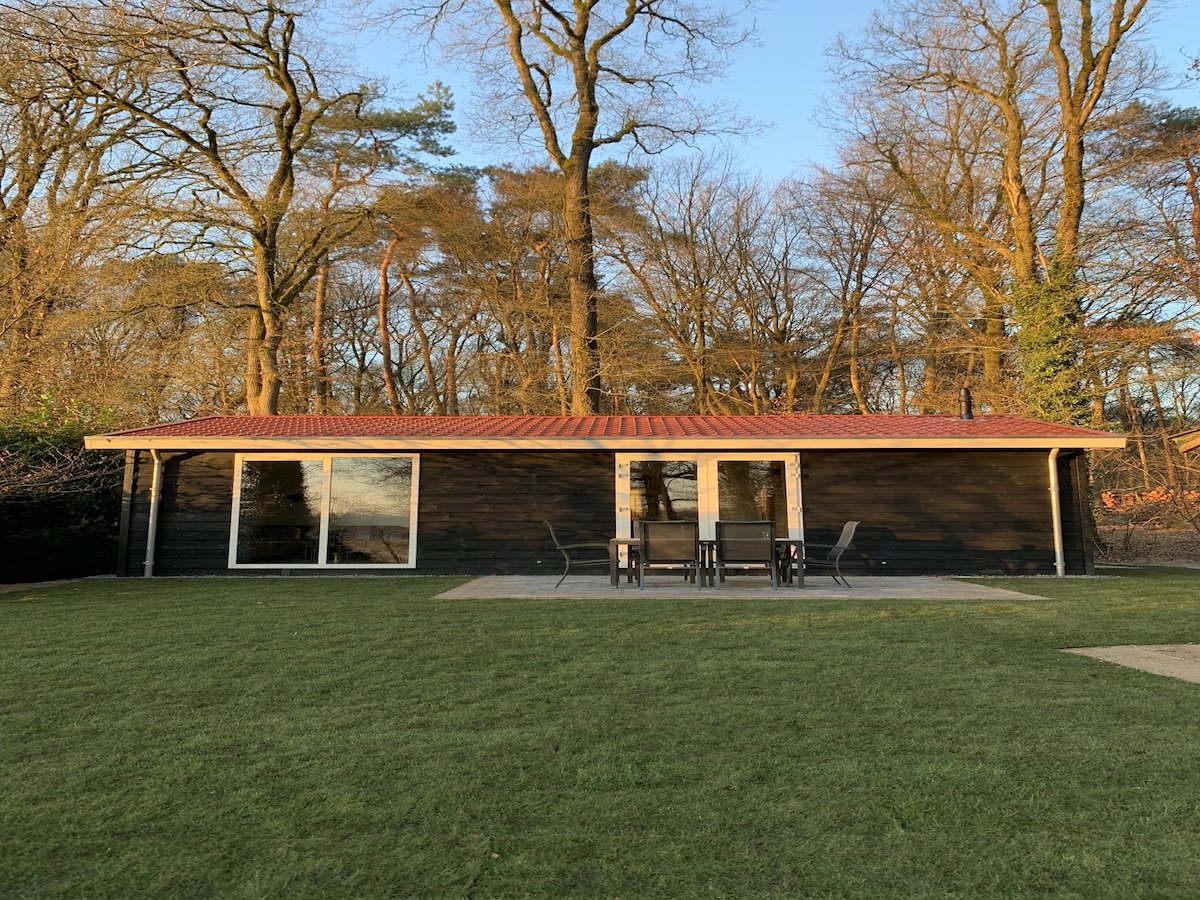 6-persoons vakantiehuis De Hooischuur in bosrijke omgeving Hellendoorn in Hellendoorn