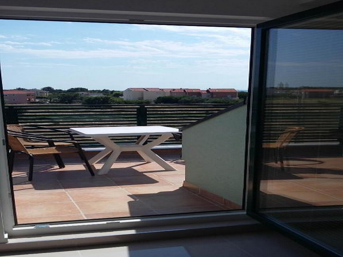 Aan het strand: Ruim appartement in Zaton voor 4 personen in Zaton