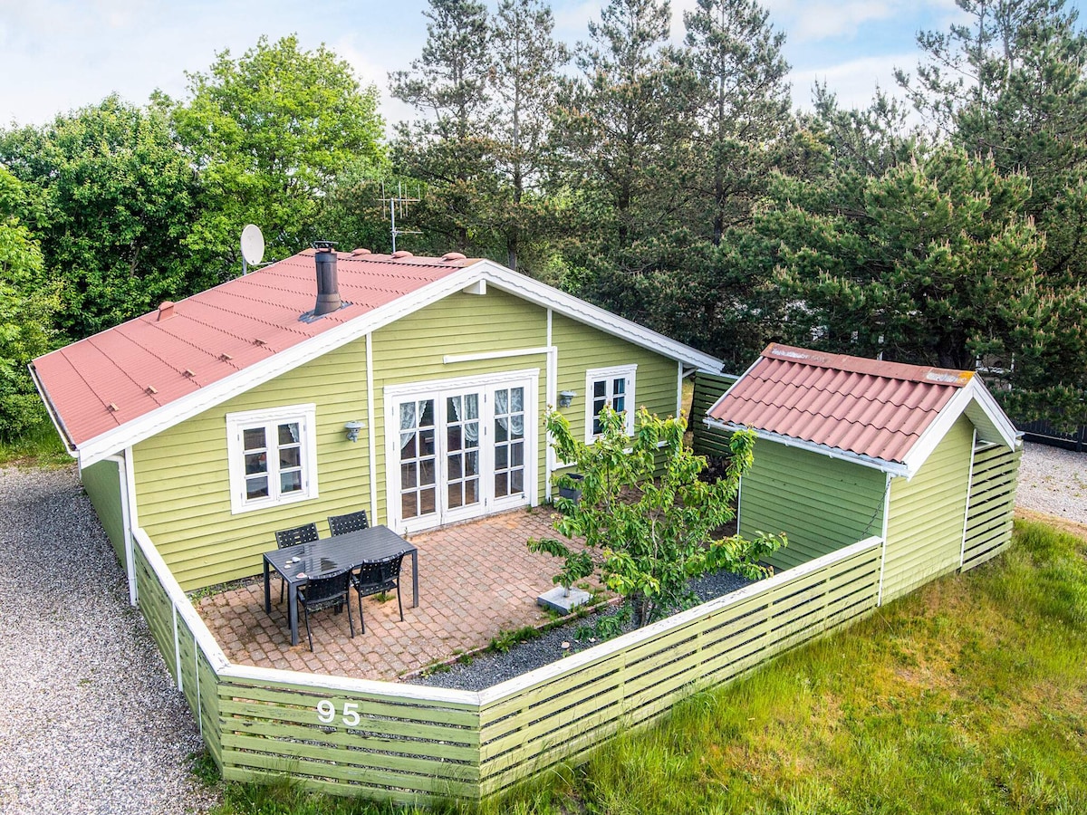 4-persoons vakantiehuis in Hemmet op 650 m van zee in Hemmet