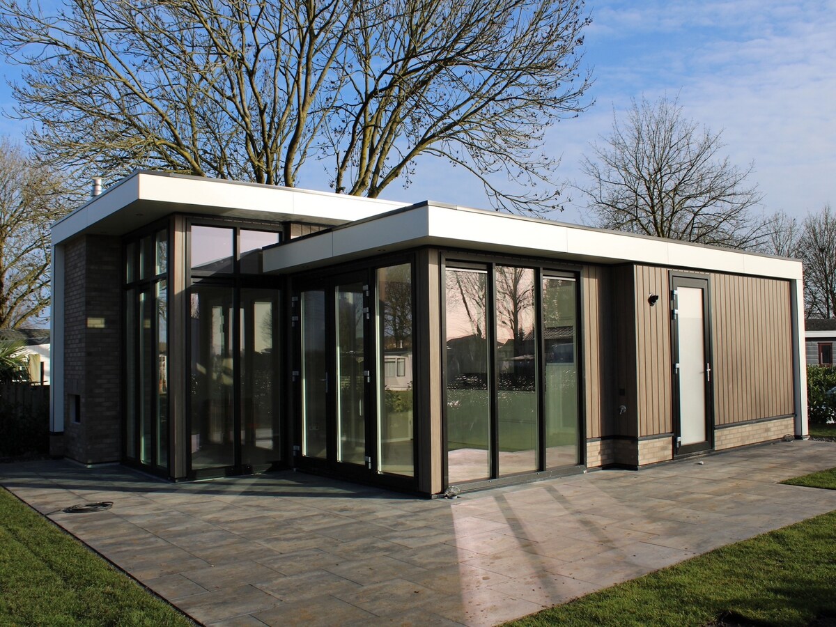 Stijlvol chalet met sauna voor 4 personen in Lathum in Lathum