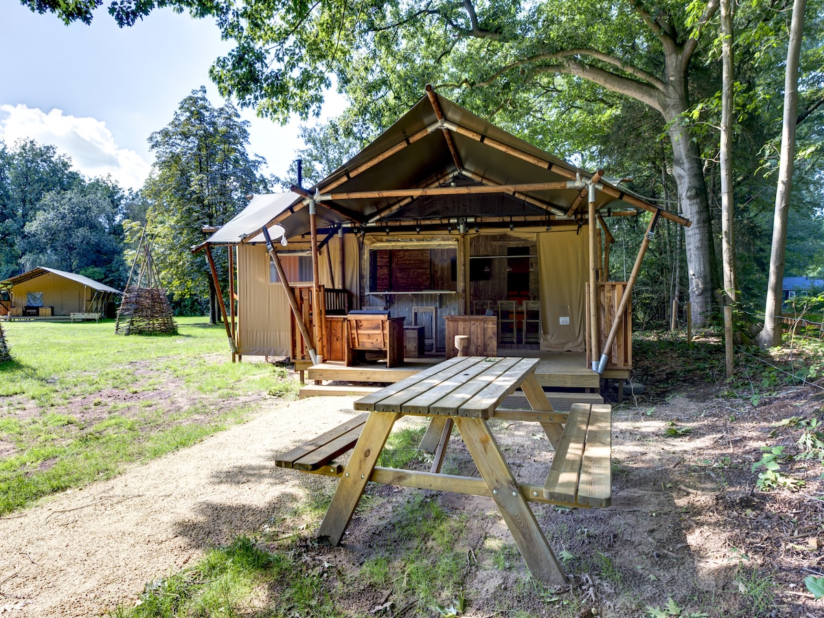 Stijlvolle glampingtent voor 5 personen in Dalfsen in Dalfsen