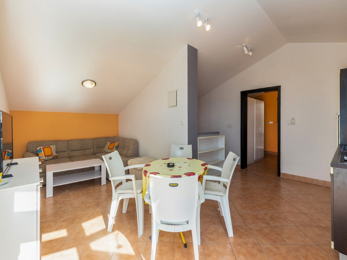 Apartments Ilija Njavro - One Bedroom Apartment with Terrace and Sea View (Apartment 4) in Jadranovo