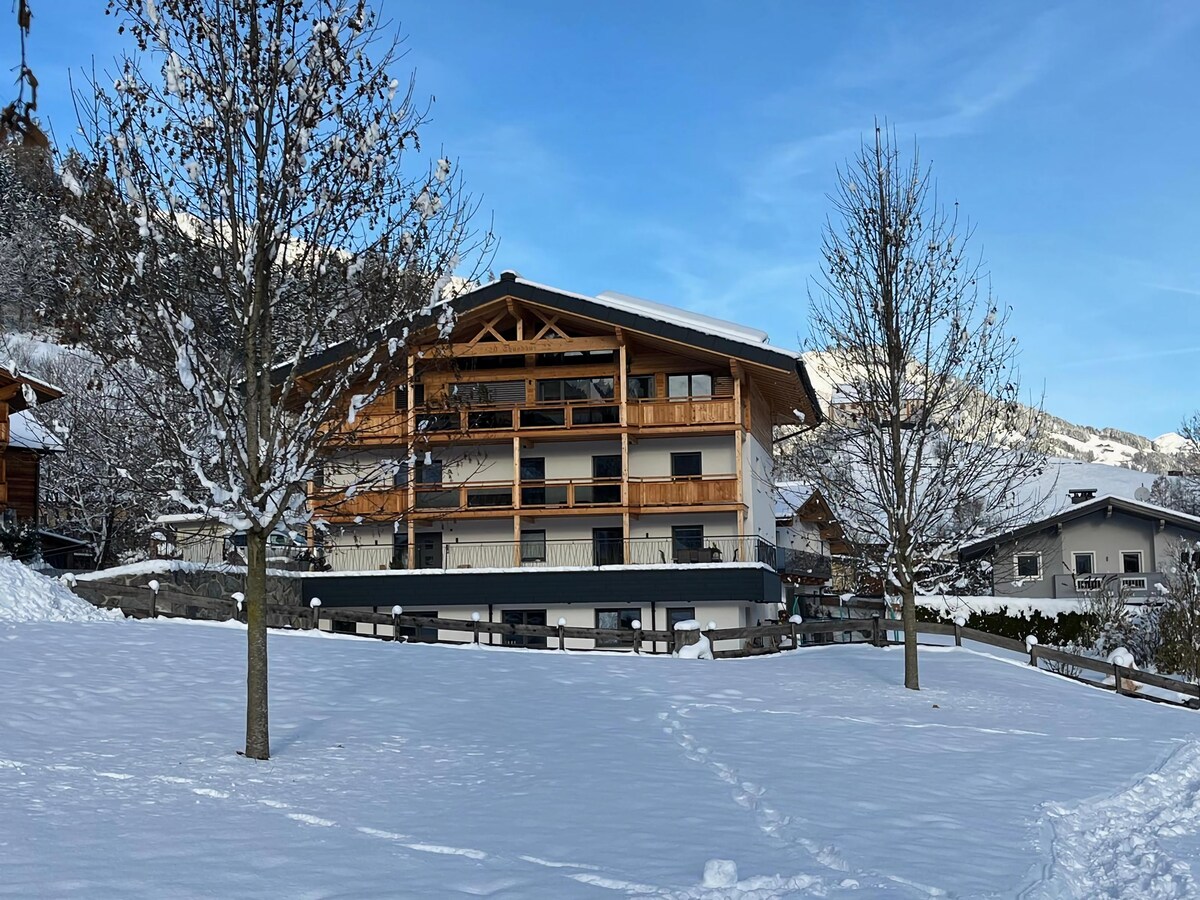 Stijlvol appartement voor 6 personen in Uderns, Tirol in Uderns