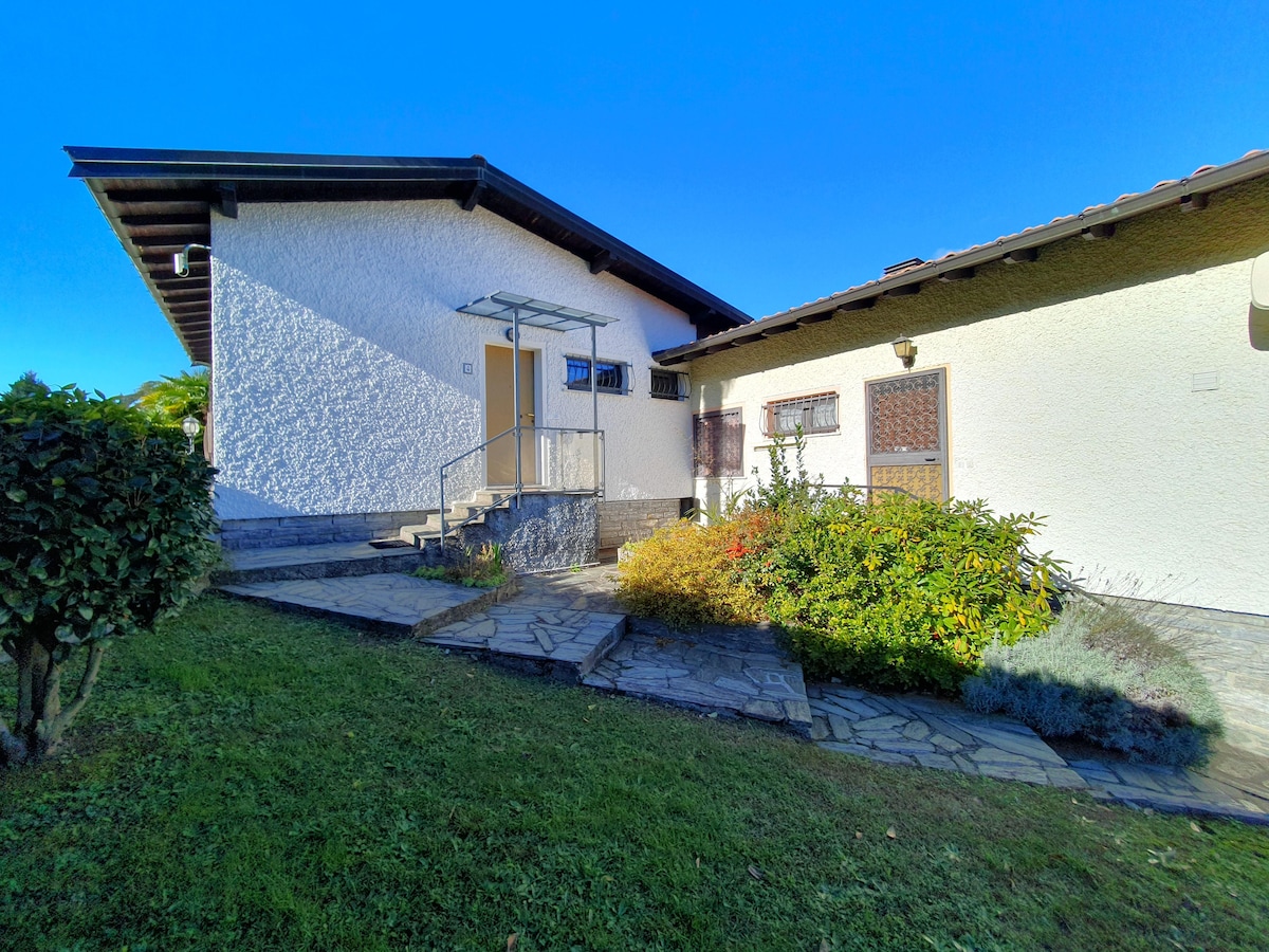 4-persoons vakantiehuis in centrum Germignaga nabij Lago Maggiore in Germignaga