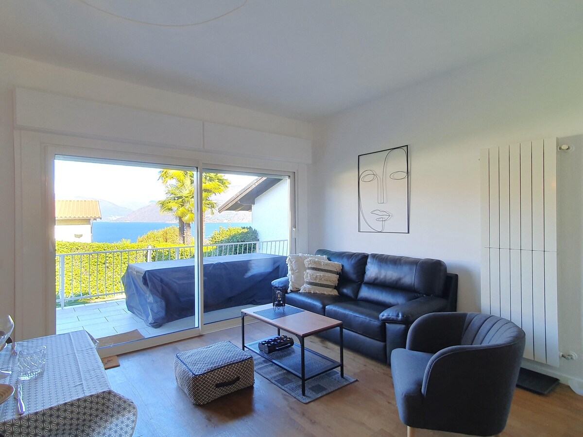Centraal gelegen vakantiehuis in Germignaga nabij het meer in Germignaga