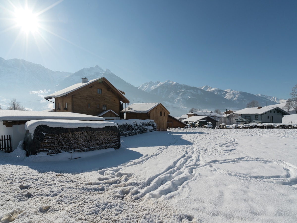 Aan de piste: Gezellig vakantiehuis Bernsteiner in Piesendorf in Piesendorf