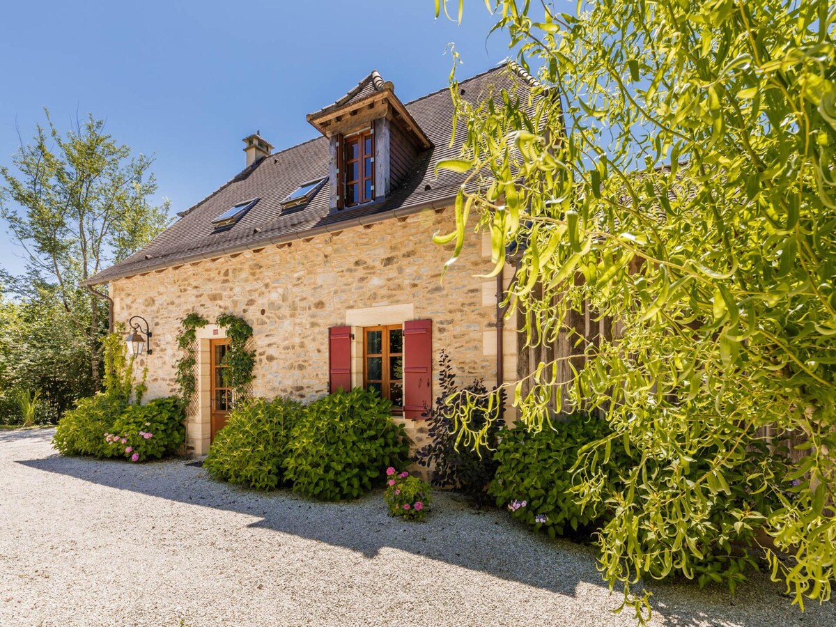 Privézwembad en luxe in vakantiehuis Le Bolet, St. Medard D'excideuil in St. Medard D'excideuil