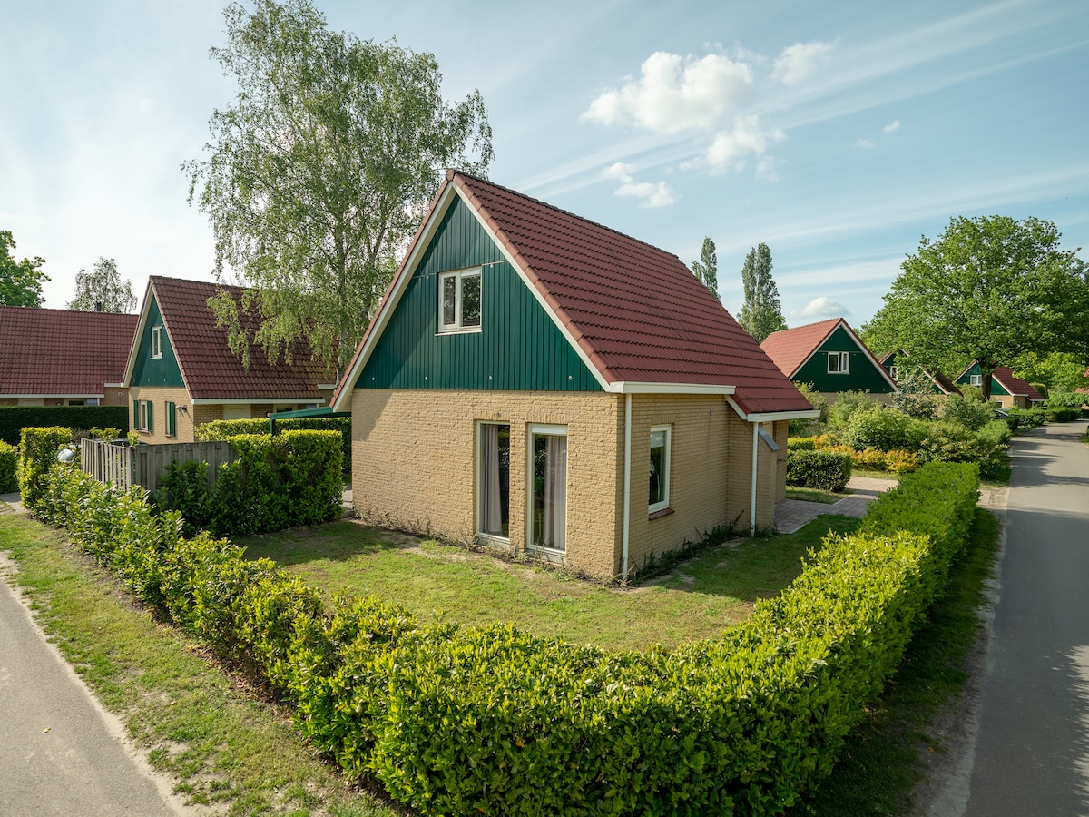 Vakantiehuis met jacuzzi en sauna in Diessen-Baarschot in Diessen-Baarschot