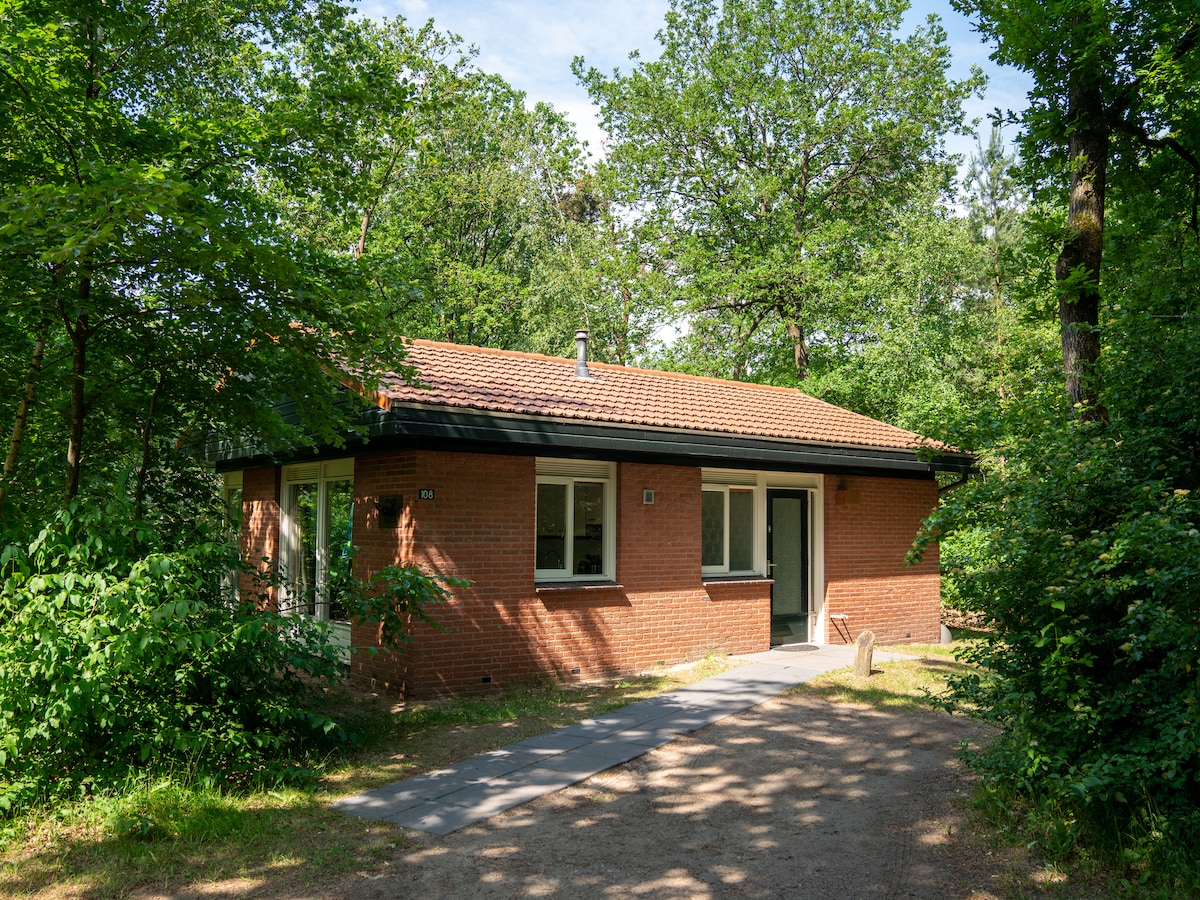 Sfeervolle vrijstaande bungalow op Parc Heihaas in Putten in Putten