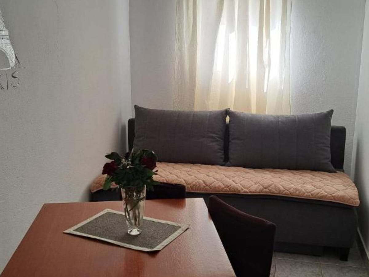 2-persoons appartement aan het strand in Podaca in Podaca