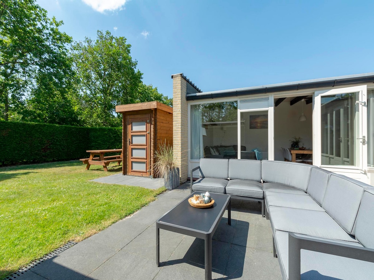 Ruime bungalow Duinland 245 voor 6 personen in Sint Maartenszee in Sint Maartenszee