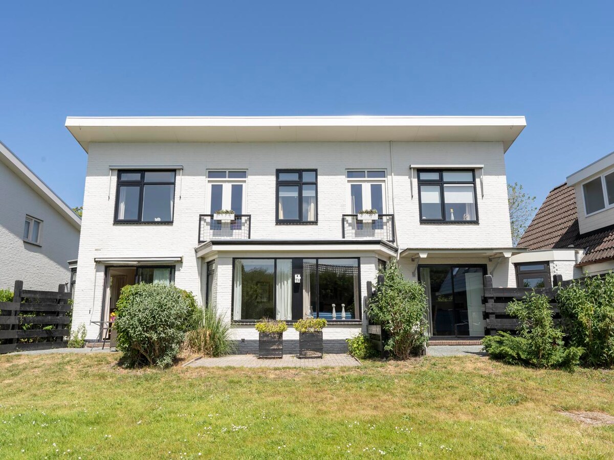 Sfeervol appartement Strandhuys Mossel in De Koog in De Koog
