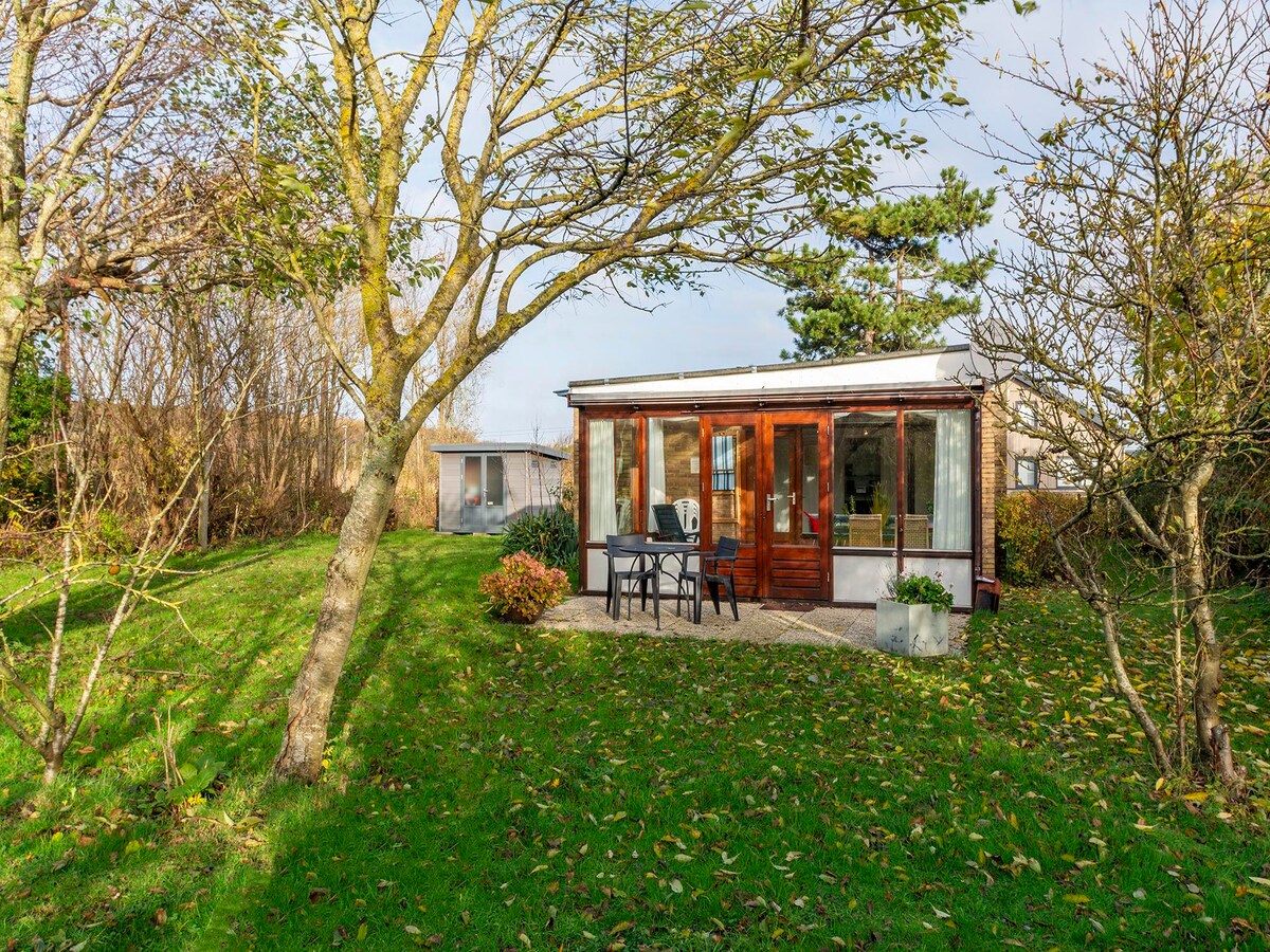 Op 650 m van het strand: Licht vakantiehuis in Julianadorp aan Zee in Julianadorp aan zee