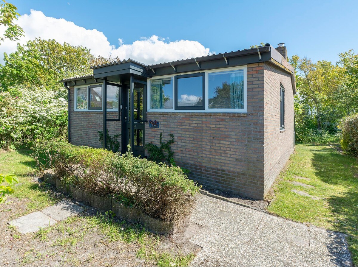 Vrijstaande bungalow in hartje Callantsoog, 750m van het strand