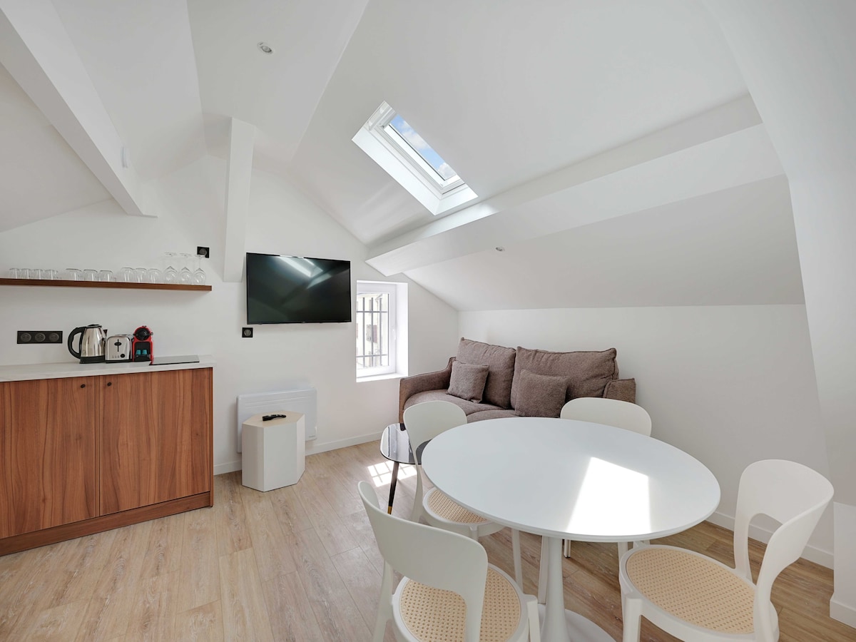 Modern gerenoveerd appartement in Aubervilliers in Aubervilliers