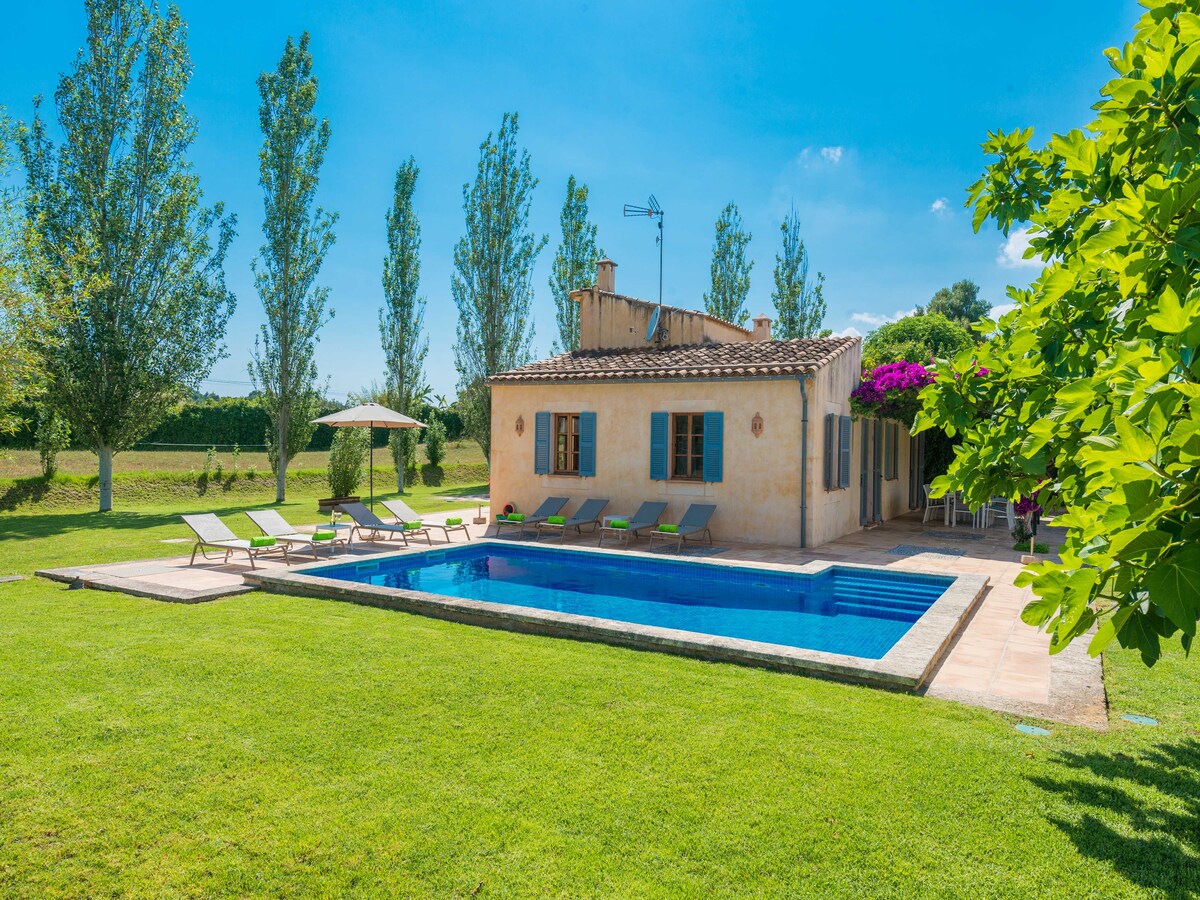 Villa met privézwembad in Son Servera voor 6 personen in Son Servera
