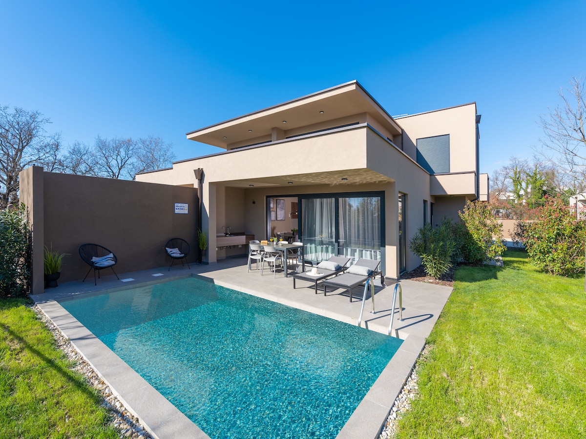 5-persoons villa in Brtonigla op 500 meter van de zee in Brtonigla
