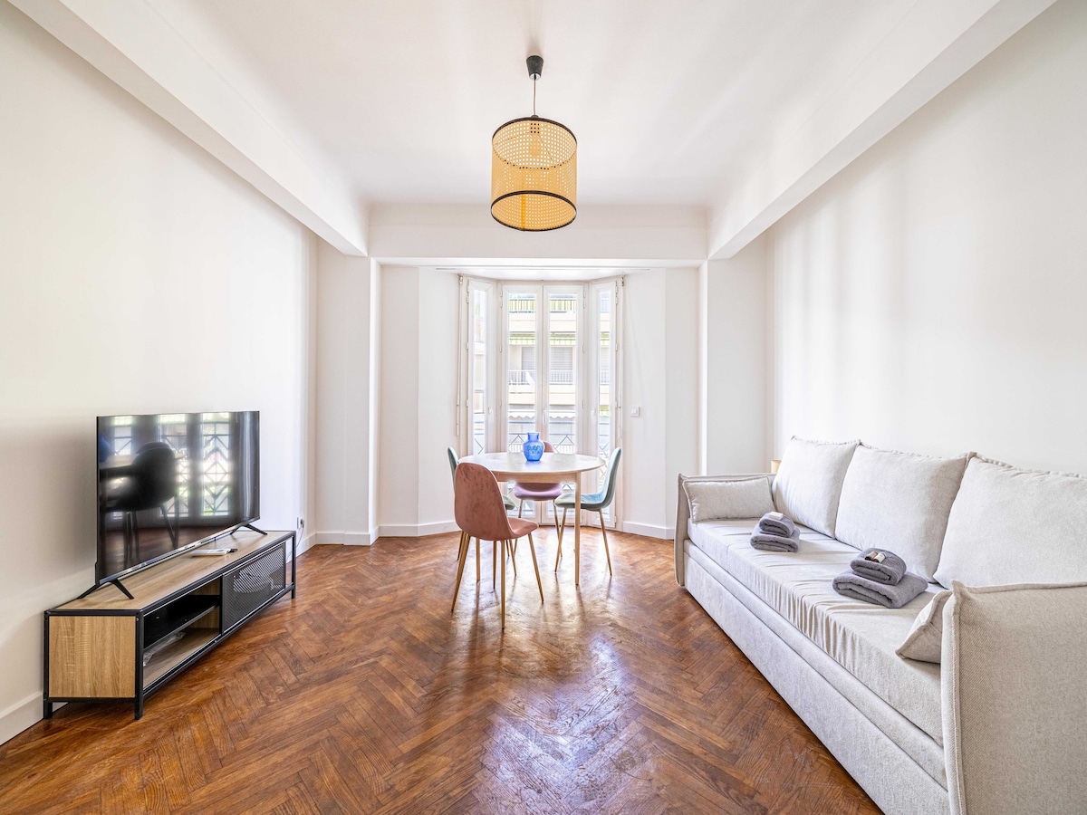 Modern gerenoveerd appartement nabij de Croisette in Cannes in Cannes