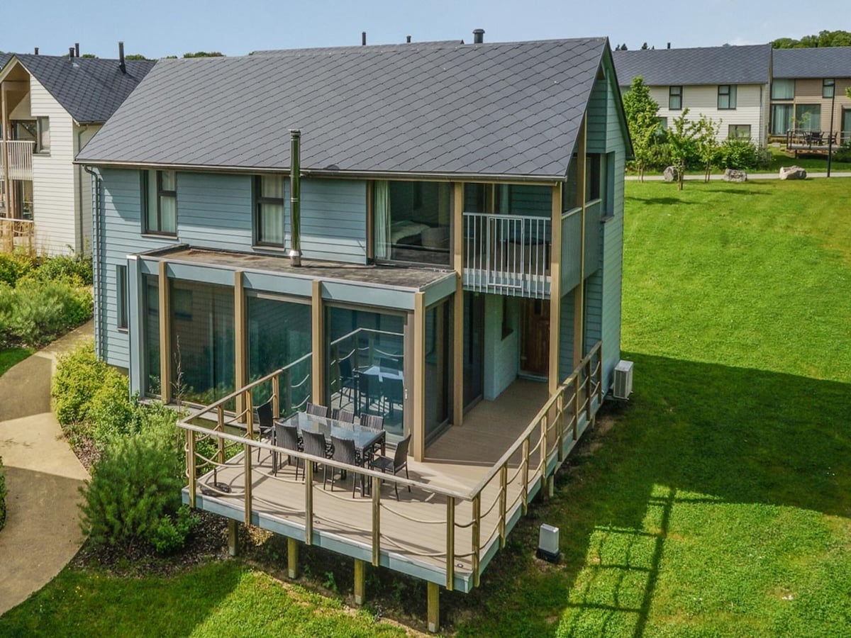 8 persons - 4 rooms 130m²
