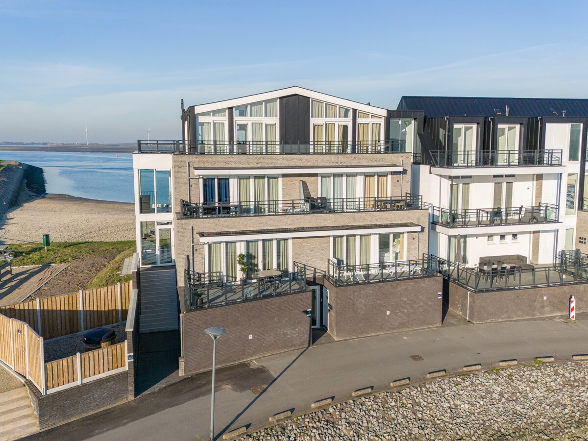 2-persoons penthouse aan het strand in Sint-Annaland in Sint-Annaland