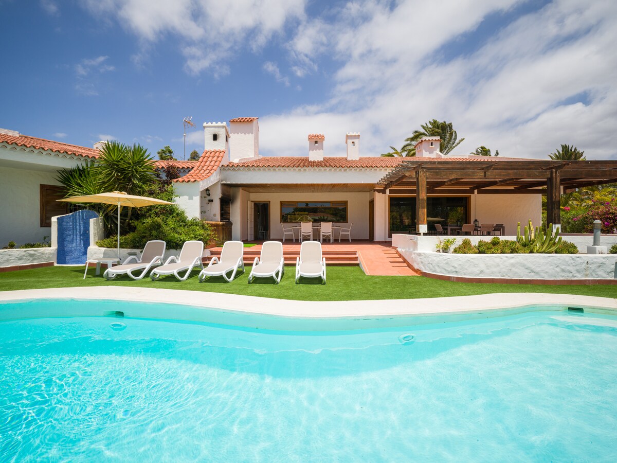 13-persoons chalet in San Bartolomé de Tirajana nabij golfbaan in San Bartolomé de Tirajana