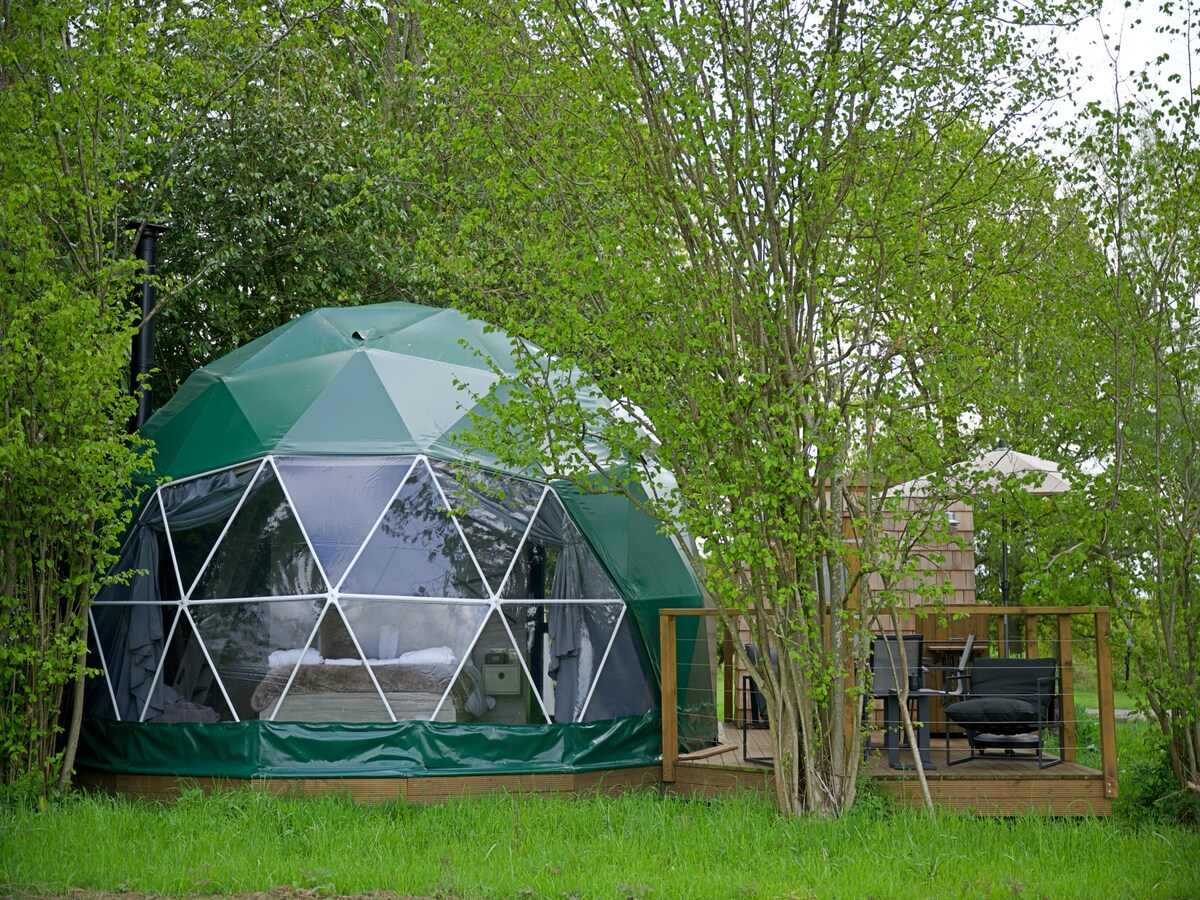 Luxe Chalet Hever Luxury Dome in Hoath voor 4 personen in Hoath